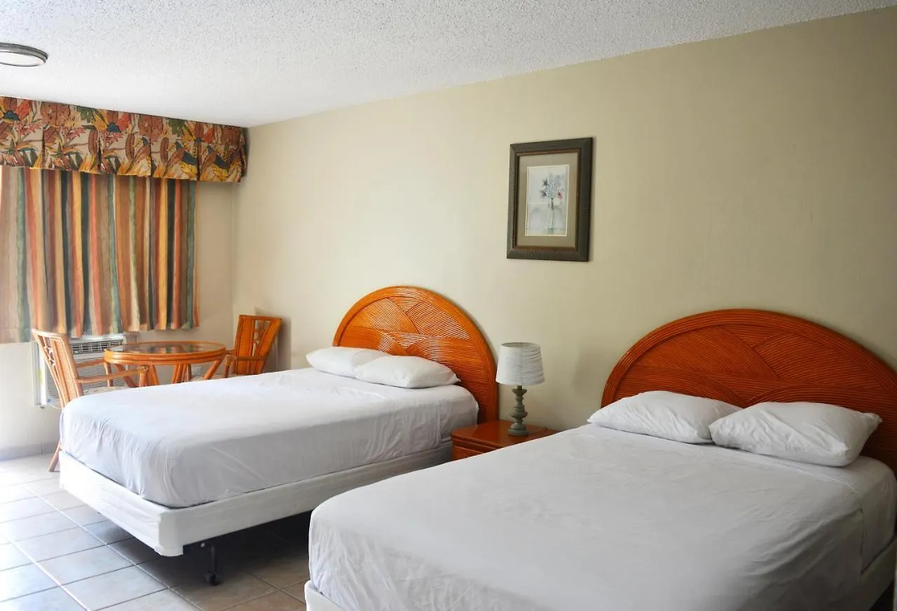 Villas de Costa Dorada Isabela Apartahotel
